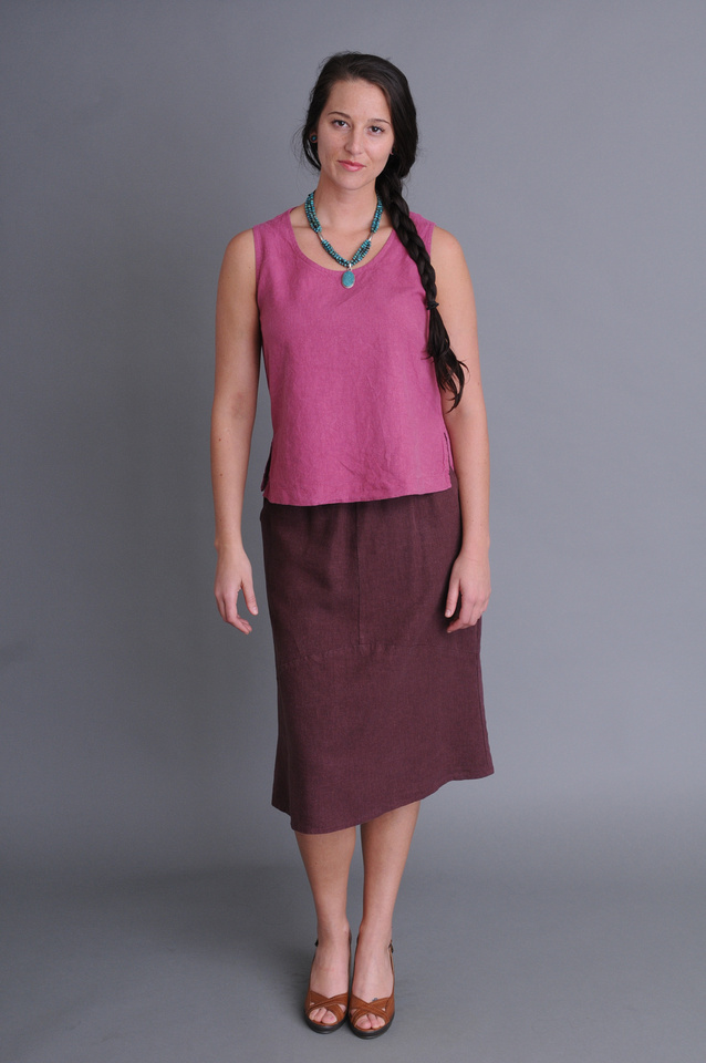 Tank top with good coverage and mid-length skirt in hemp - Tencel blend
