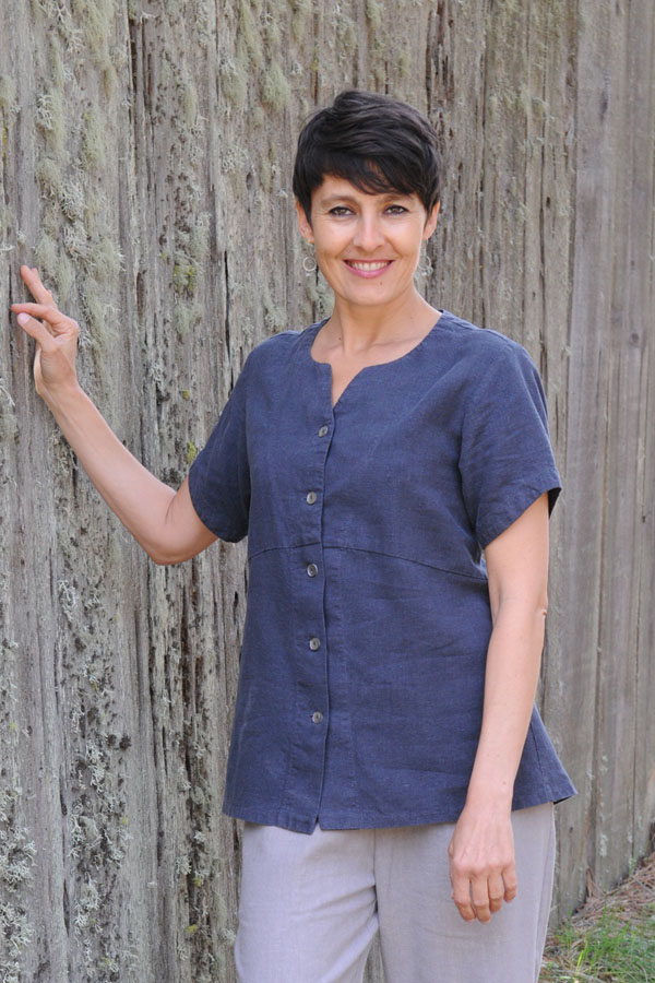 Comfortable clothes like this hemp/Tencel Swallowtail Top in Graphite are ideal for the avid walker.	